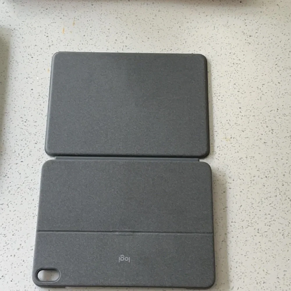 Logitech Gray Tablet Keyboard Combo Touch
